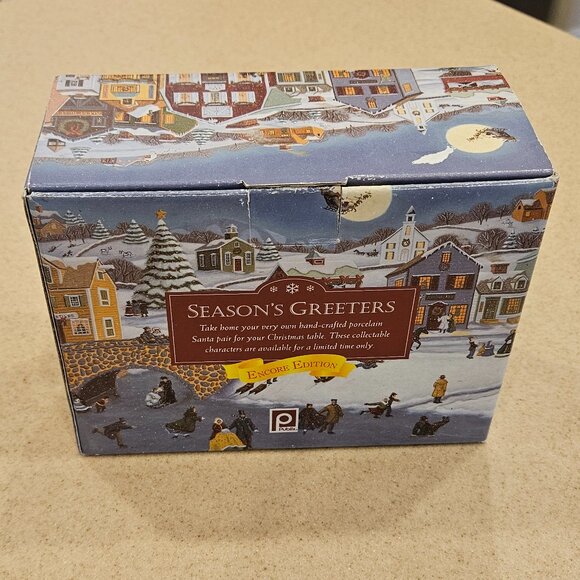 PUBLIX CERAMIC CHRISTMAS HOLIDAY SANTA & MRS CLAUS SALT & PEPPER SHAKERS SET - Picture 4 of 12